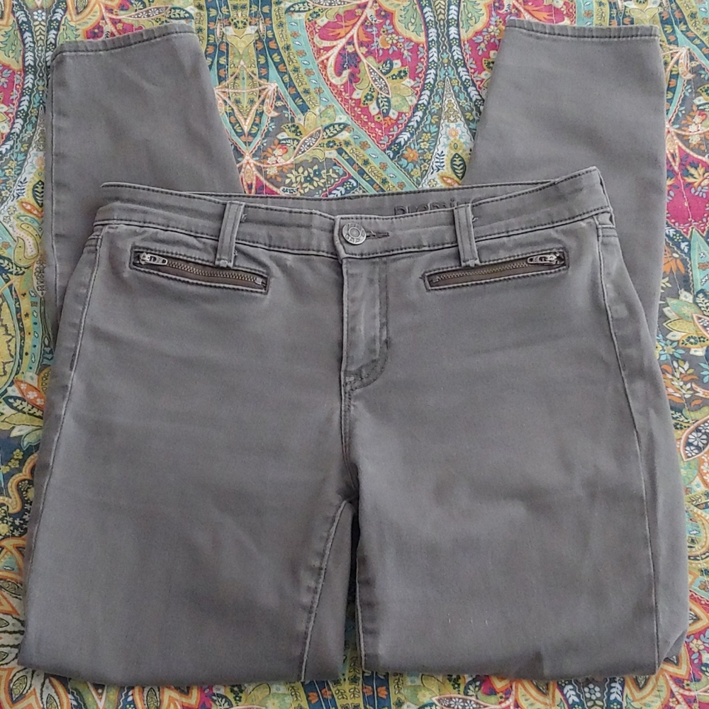 Gap skinny capris